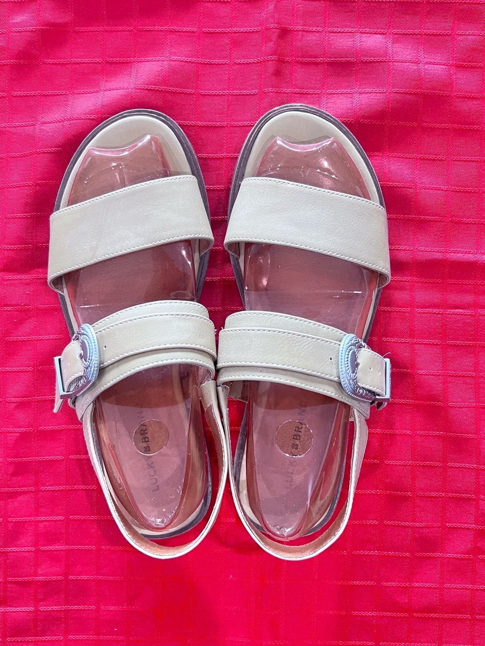 Lucky Brand Women's Cream Buckle Sandals